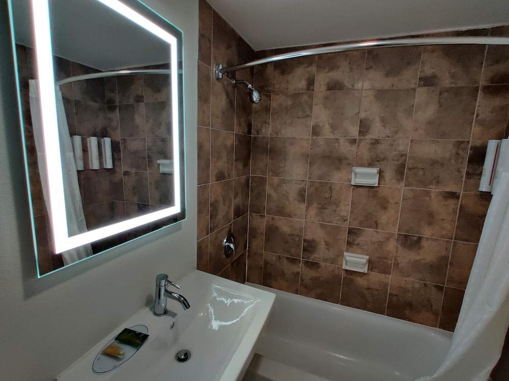 Hotel Clarion Pointe Fresno Near Yosemite Zewnętrze zdjęcie