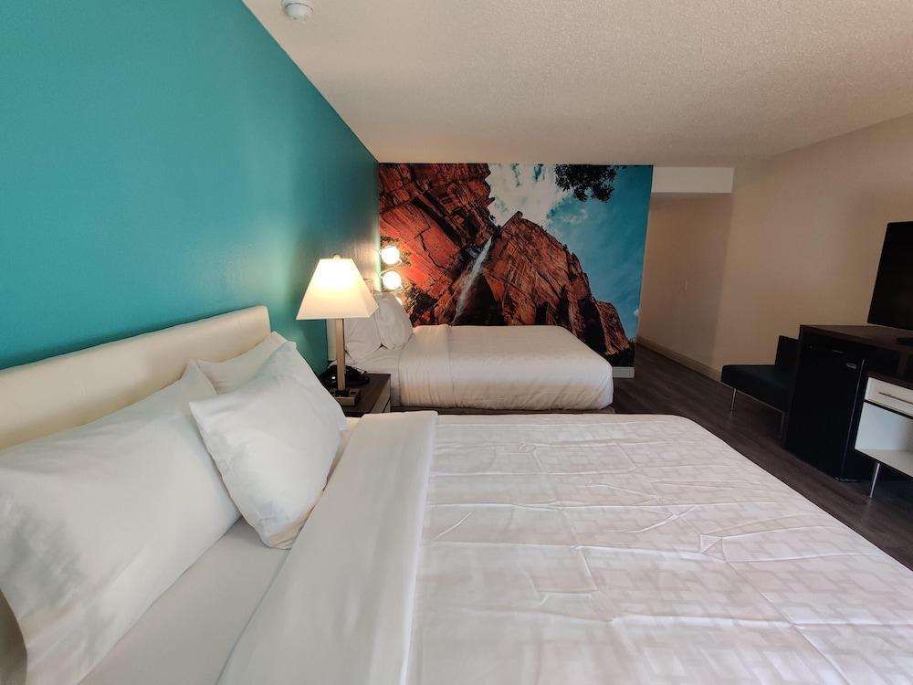 Hotel Clarion Pointe Fresno Near Yosemite Zewnętrze zdjęcie