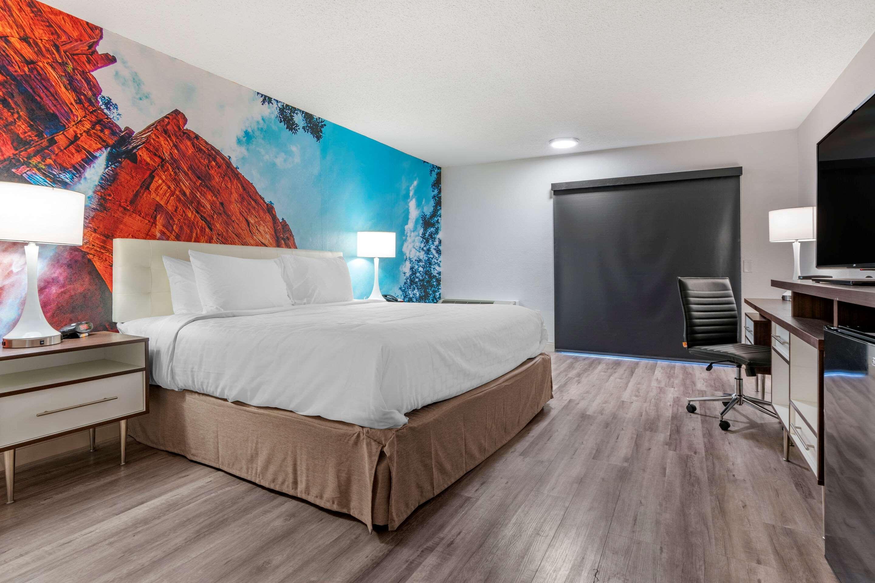Hotel Clarion Pointe Fresno Near Yosemite Zewnętrze zdjęcie