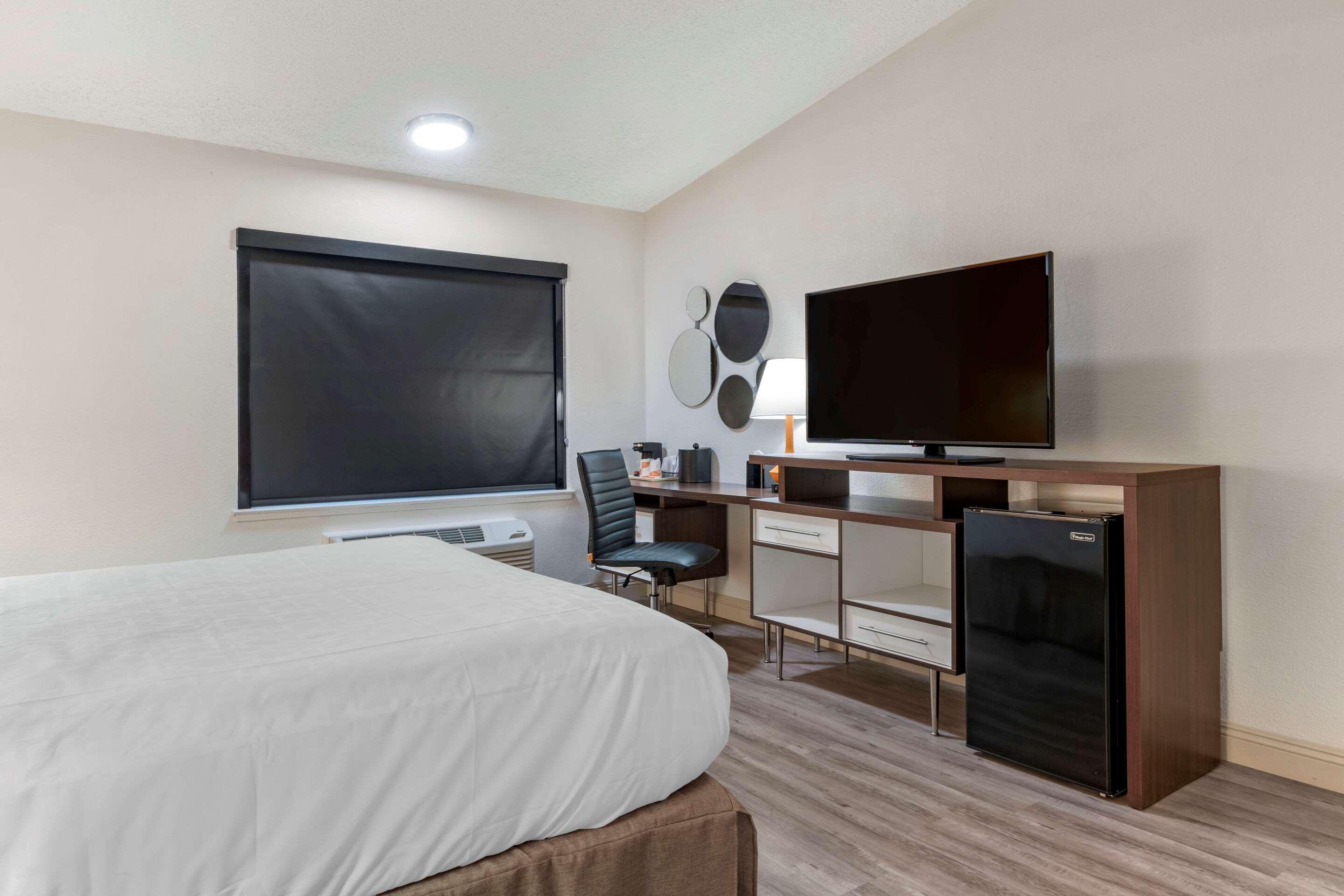 Hotel Clarion Pointe Fresno Near Yosemite Zewnętrze zdjęcie