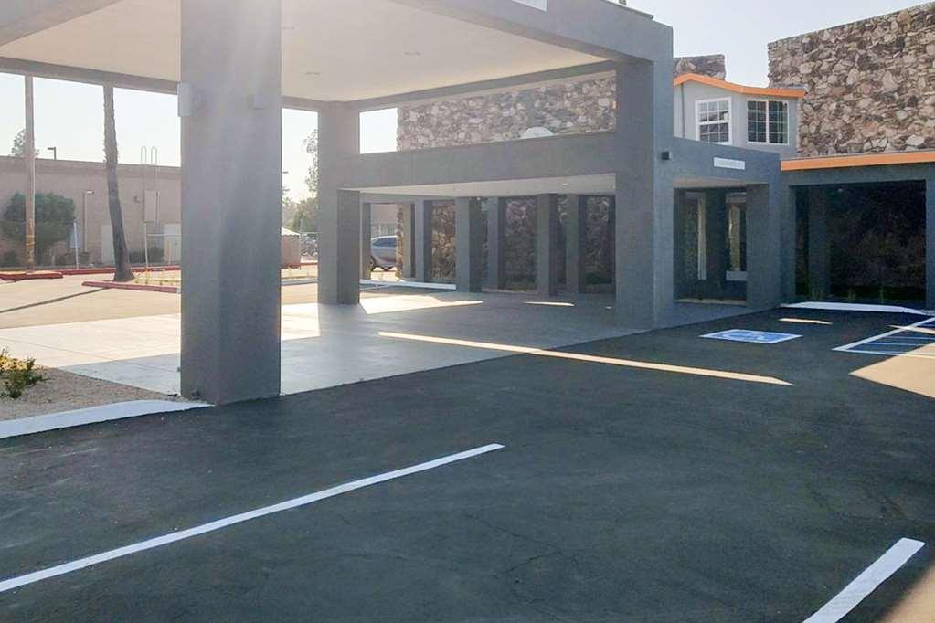 Hotel Clarion Pointe Fresno Near Yosemite Zewnętrze zdjęcie